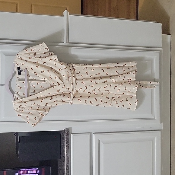 Floral Wrap Dress - Picture 2 of 4